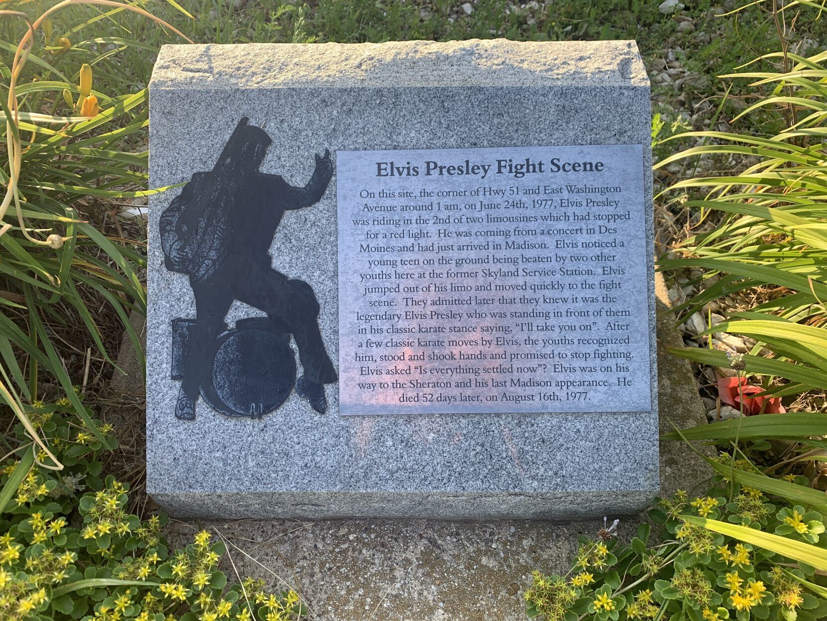 Elvis plaque